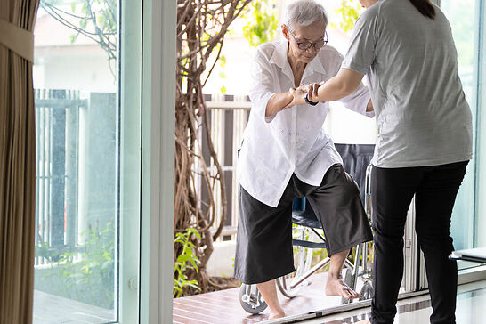 5 Steps That Help Seniors Regain Confidence After A Fall
