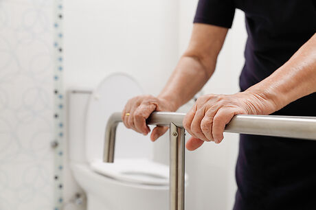 Bathroom Grab Bars: Purpose and Benefits for Seniors