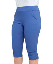 Load image into Gallery viewer, Flattering Capri For Women – Stretchy Fit With Front Pockets