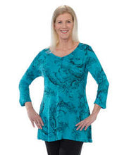 Load image into Gallery viewer, Women&#39;s Conventional Long Tunic Top